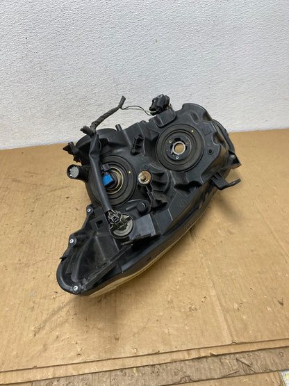 2009-2013 Nissan Rogue Right Passenger Halogen Headlight AC8662 DW5
