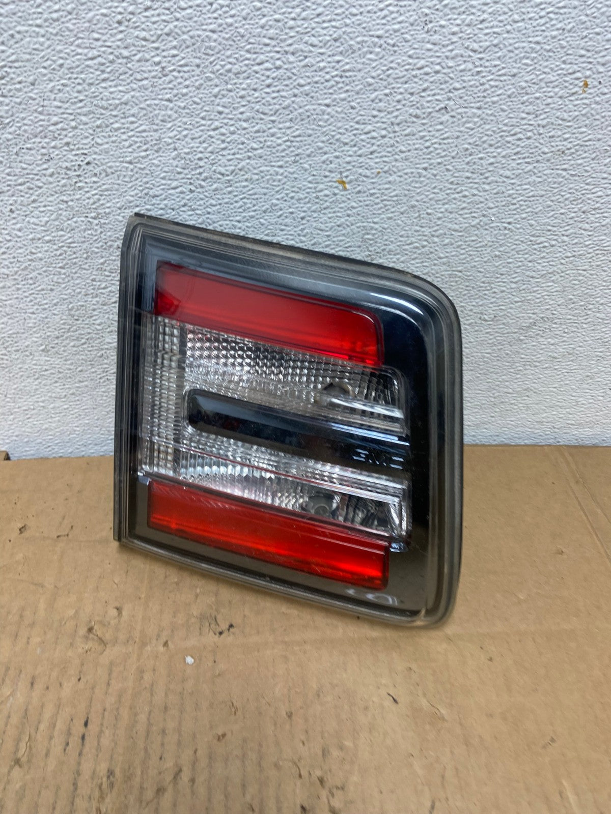 2013 to 2016 GMC Acadia Left Driver LH Side Inner Tail Light AD0961 LK0