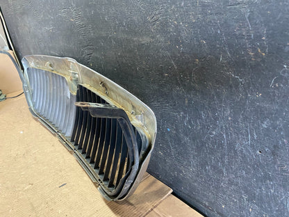 1998 to 2002 Lincoln Navigator Front Upper Grill Grille p6038 DG15