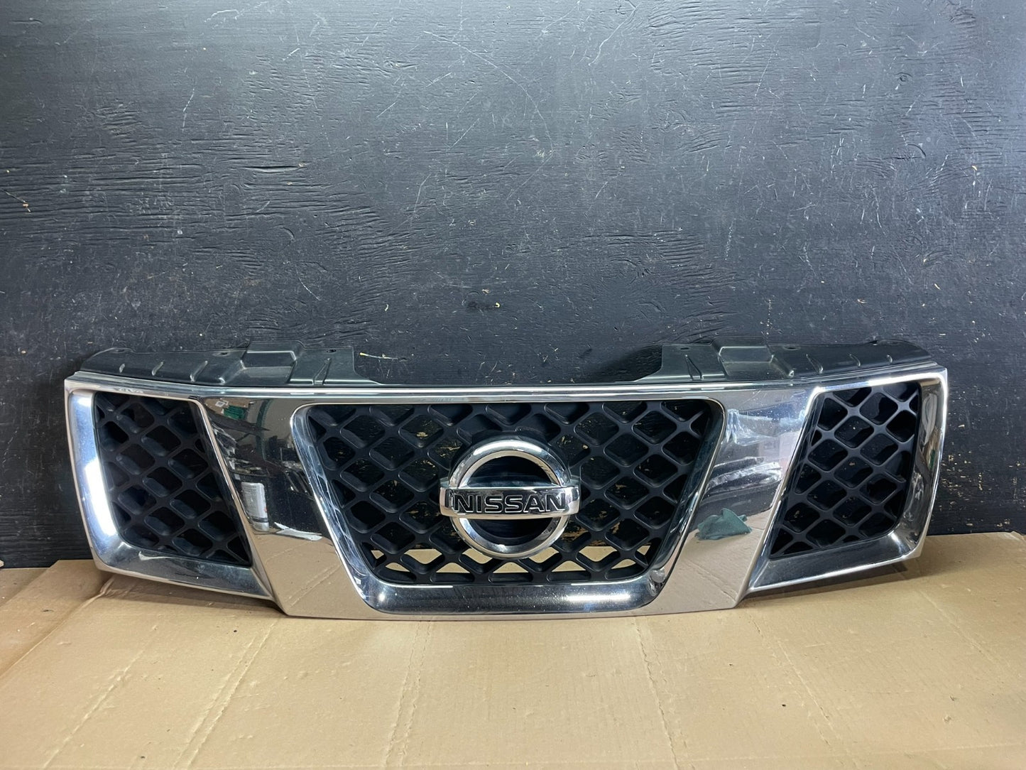 2005 2006 2007 Nissan Pathfinder Chrome Front Upper Grill Grille Oem aa8830 DG0