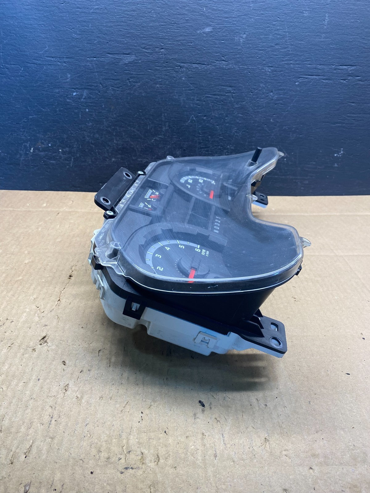 2014 2015 Ford E150 E250 E350 VAN Gauge Speedometer Cluster AD1623 DG1
