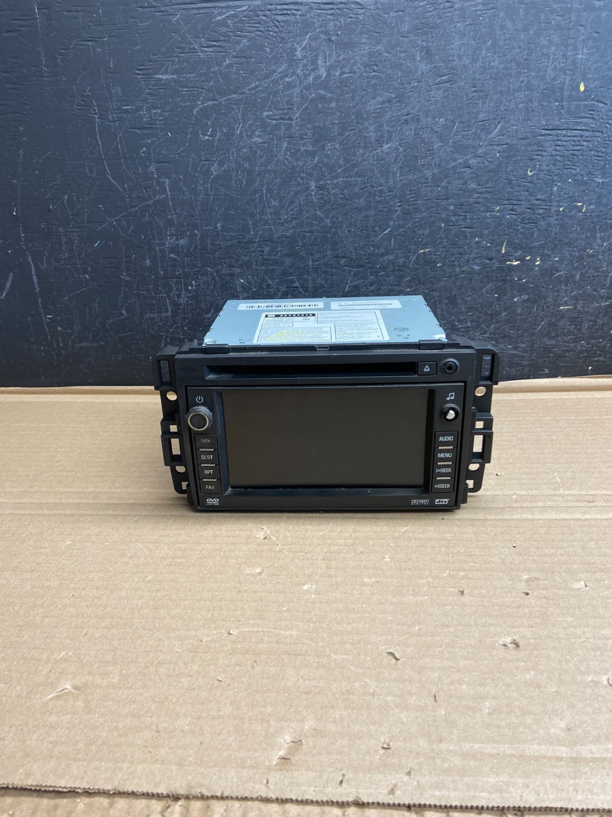 2007 to 2014 Chevrolet GMC Cadillac Radio Navigation Screen Display AG0403 DG0