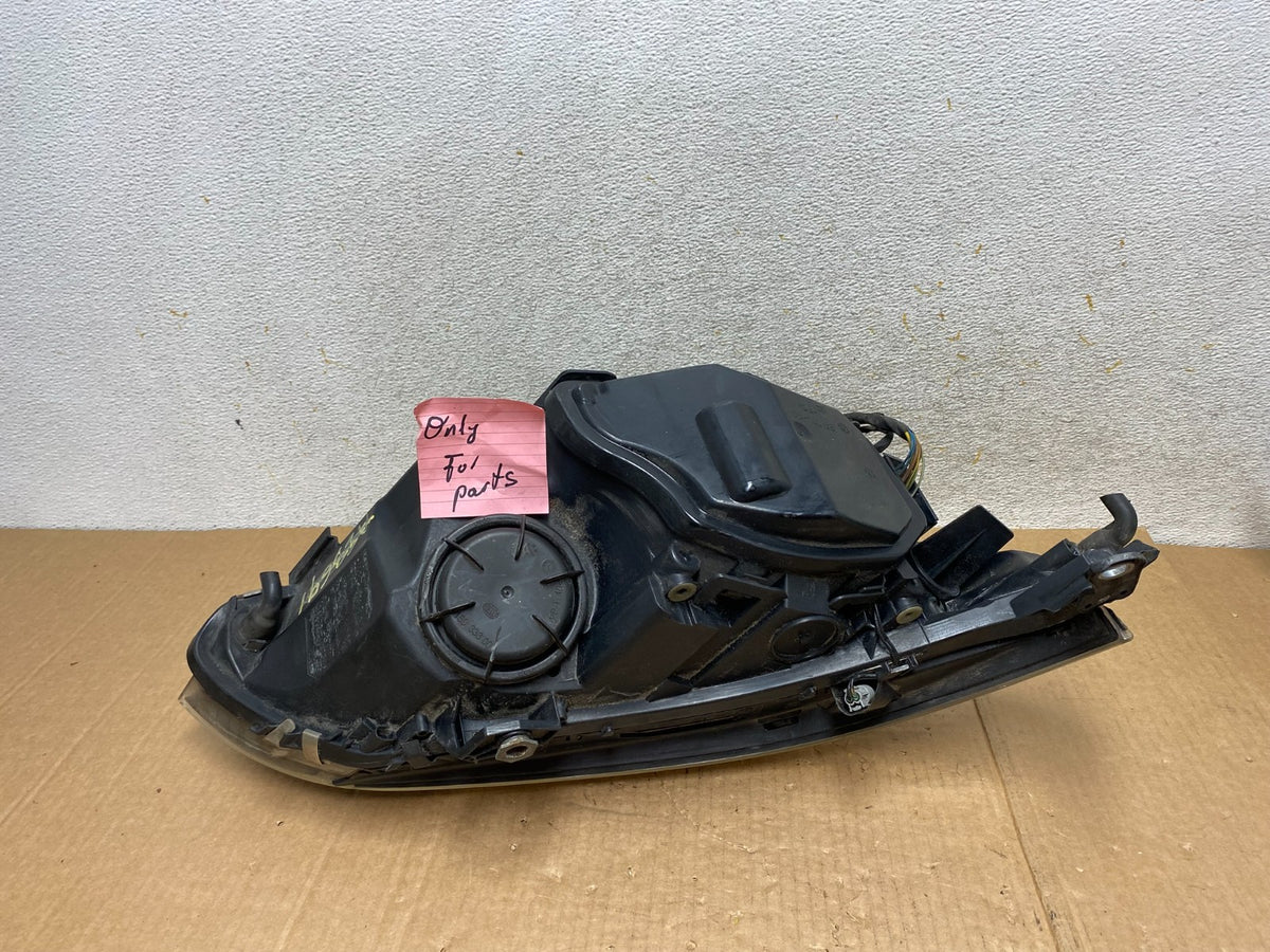 2004 to 2007 BMW 525i 5 Series Headlight Left LH Xenon AFS AI4594 DW3