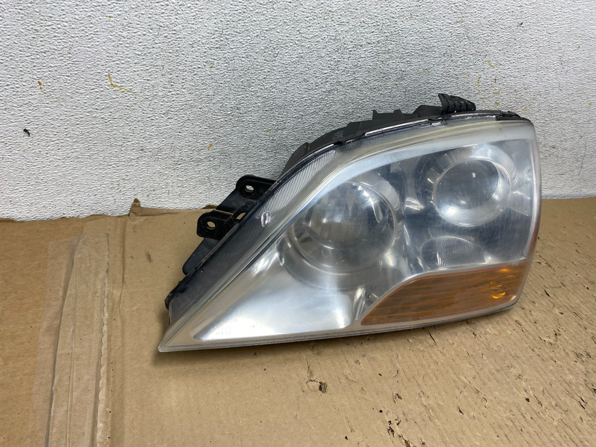 2007 2008 2009 Kia Sorento Left Driver LH Side Headlight Halogen AH2885 DW1