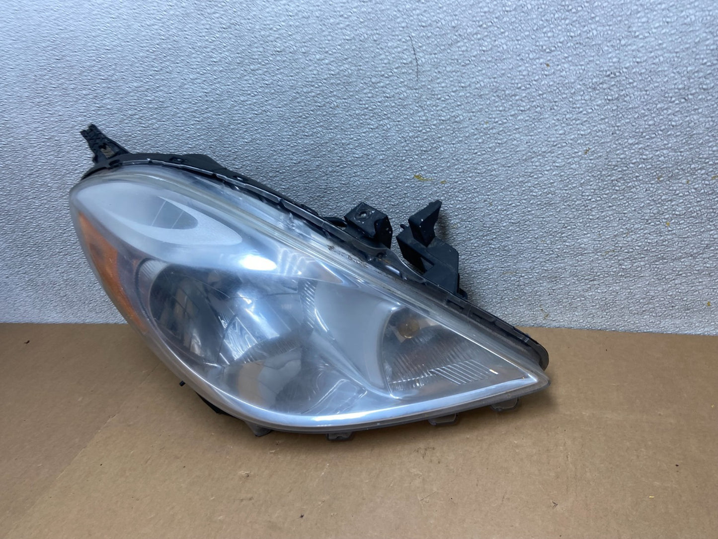 2012 2013 2014 Nissan Versa Sedan Headlight Right Passenger Rh Z6622 DW1