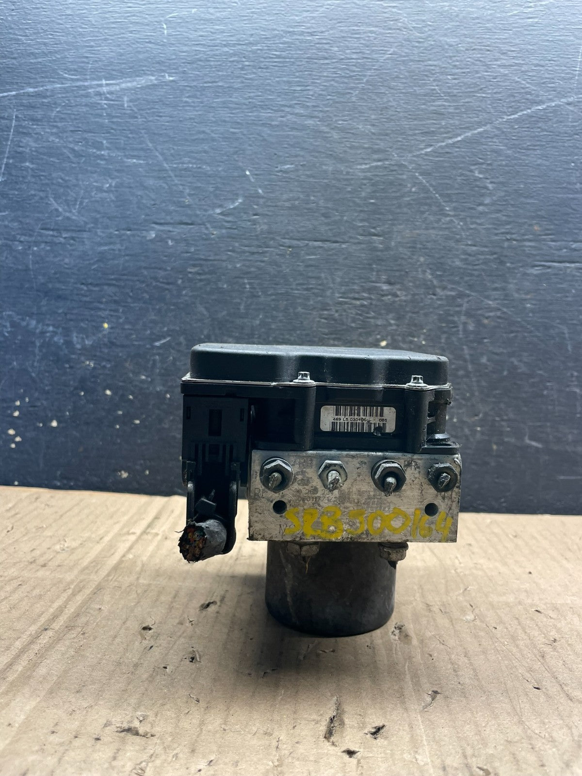 2006 - 2009  Land Rover Range Rover ABS Anti Lock Brake Pump Module S4766 DG2