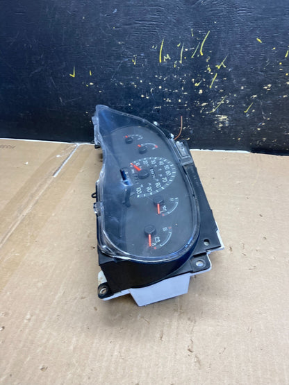 2001-2002 Ford Econoline E250 E350 Van Speedometer Instrument Cluster AB1941 DG3