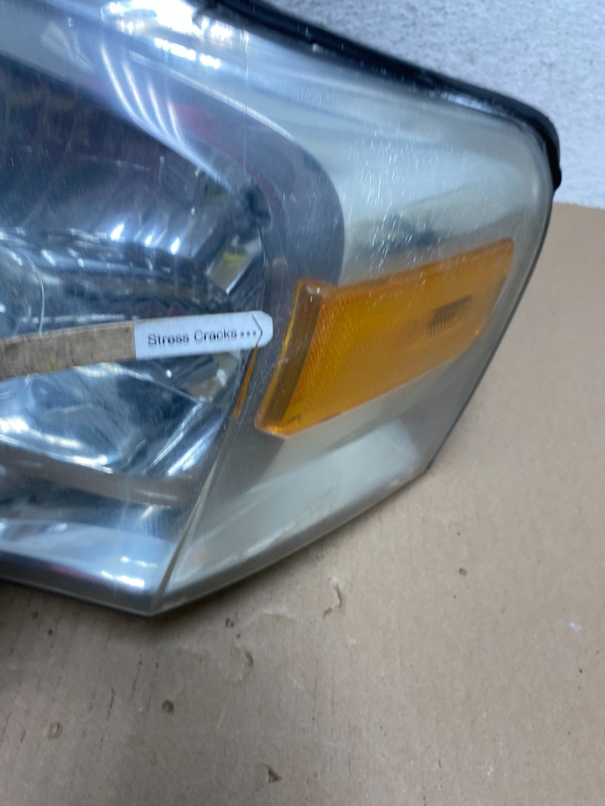 2007 - 2014 Ford Expedition Left Driver LH Side Headlight Halogen AE7262 DW4
