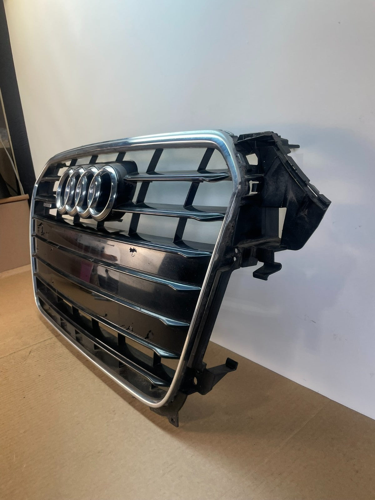 2013 to 2016 Audi A4 Front Grille Gloss Black & Chrome 8K0853651G AF55301