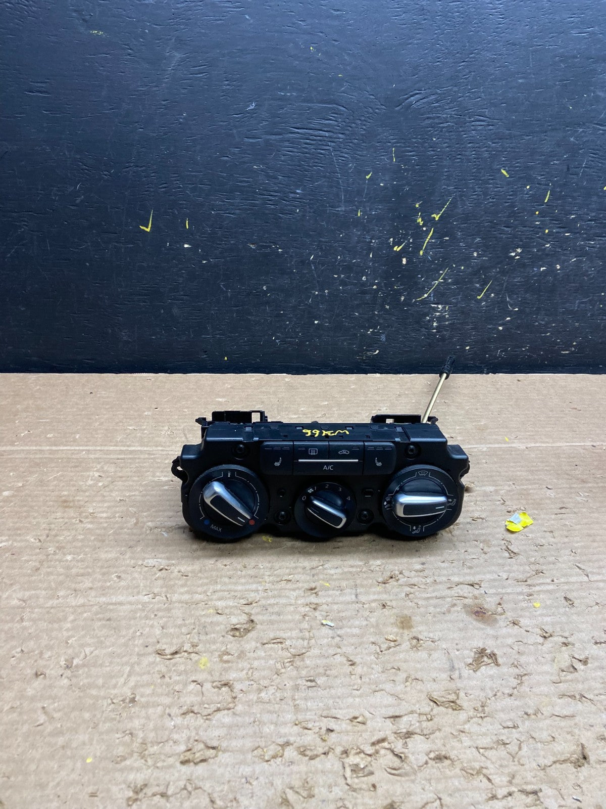 2011 - 2014 Volkswagen  Jetta Center Climate Control Panel AC Heater w3166 DG0