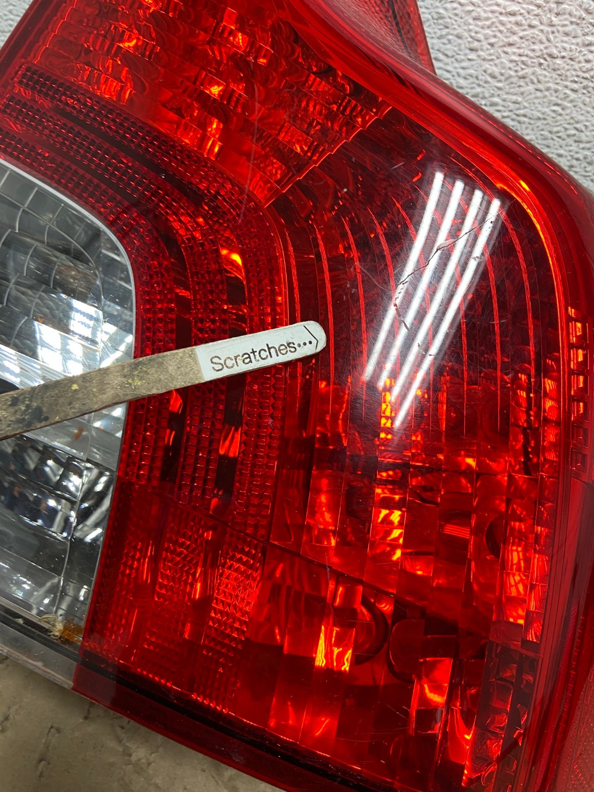 2008 to 2011 Volvo S40 Right Passenger RH Side Tail Light AE9295 LK3