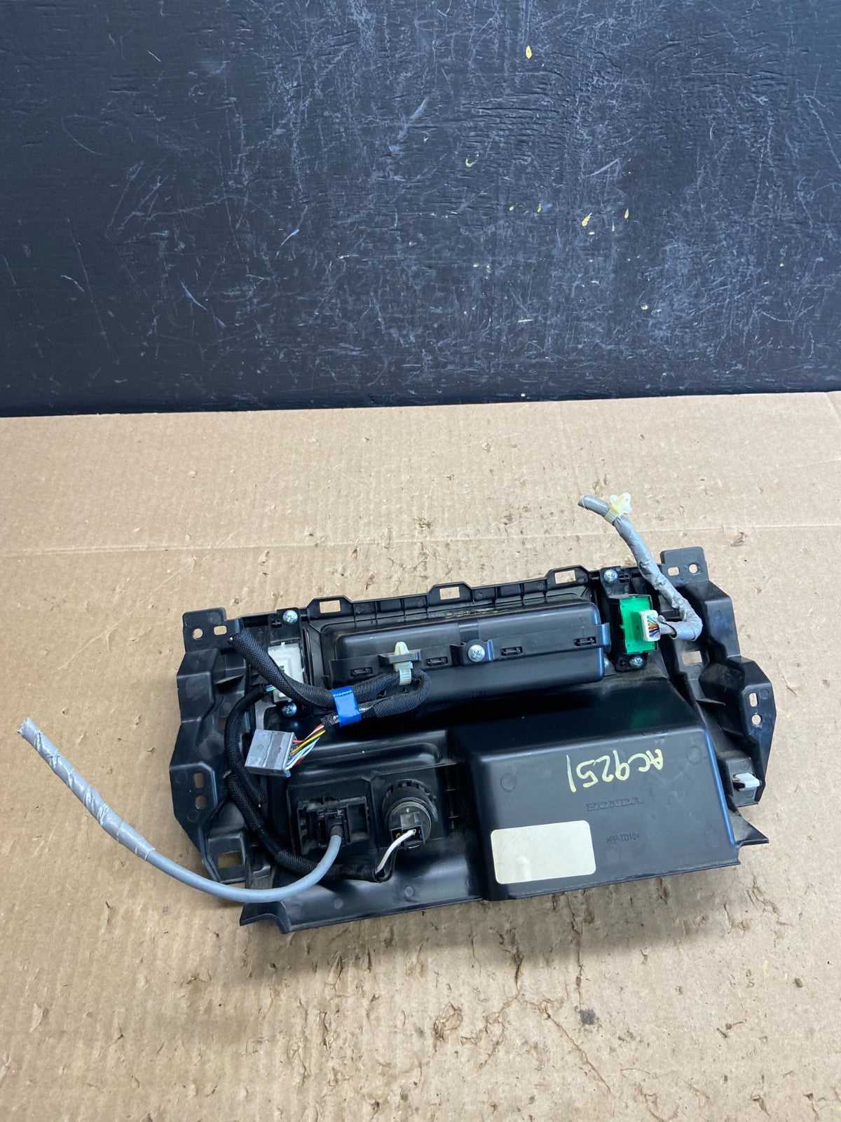 2016 to 2019 Honda Ridgeline Storage Cubby Heated Seat Switch Outlet AC9251 DG3