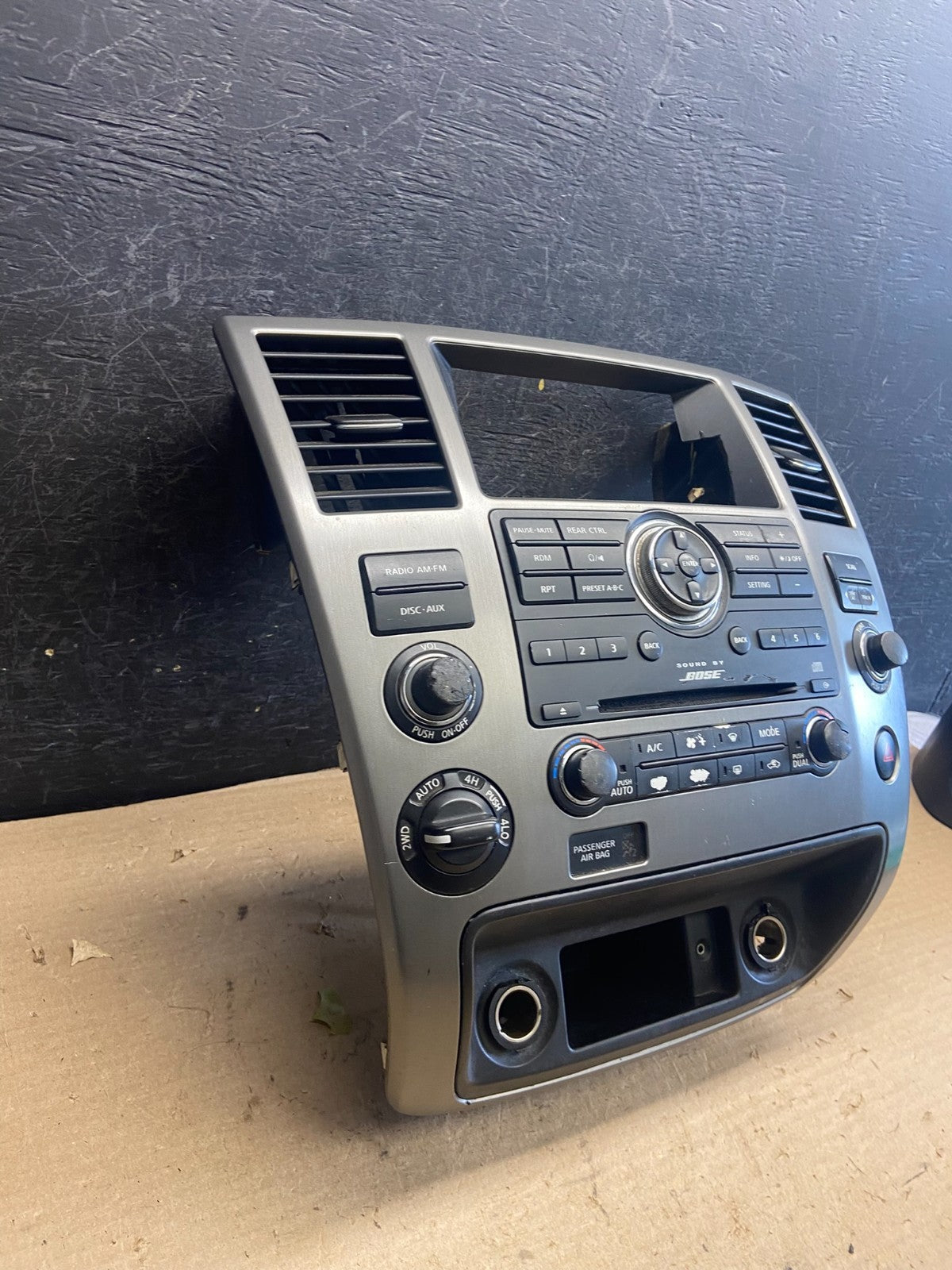 2008 to 2012 Nissan Armada Bose Radio CD Player A/C Climate Control OE ah5372 DG4