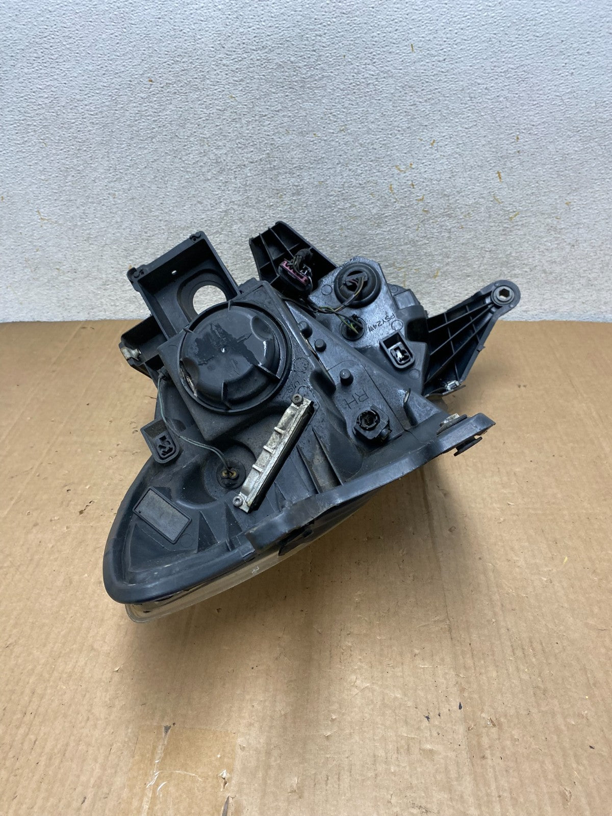 2008-2012 Buick Enclave Right Passenger Headlight Xenon Hid Two Ballast AI89337
