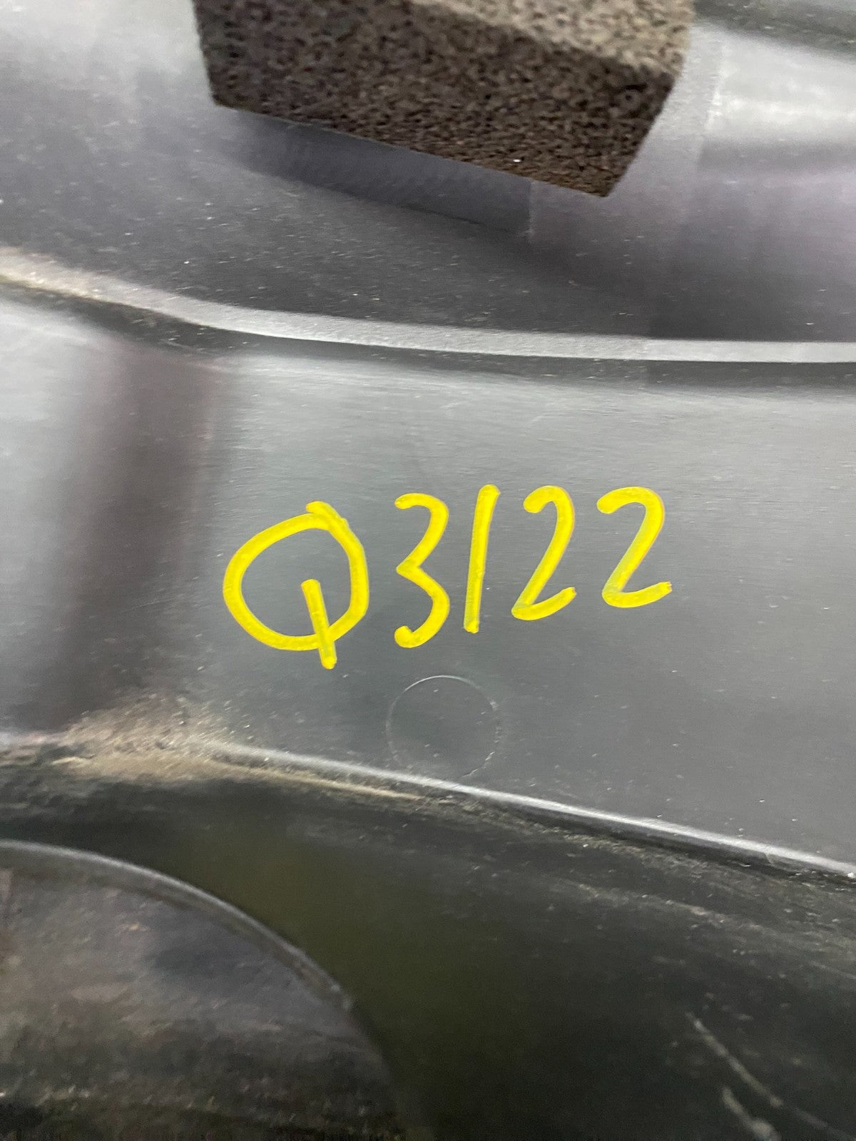 2005 to 2007 Honda Odyssey Black Engine Cover 3.5L No # q3122 DG9