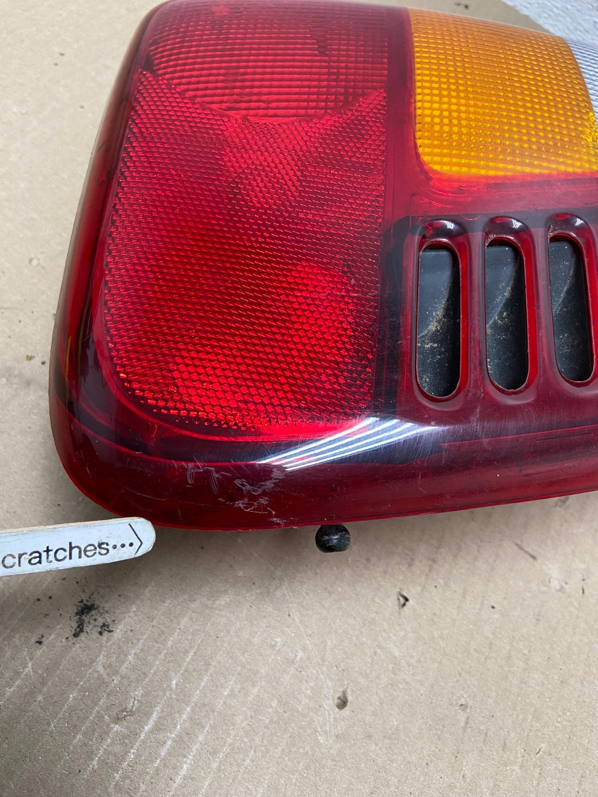 1999 - 2004 Jeep Grand Cherokee WJ Left Driver Lh Tail Light AE6981 LK3