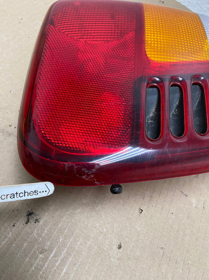 1999 - 2004 Jeep Grand Cherokee WJ Left Driver Lh Tail Light AE6981 LK3