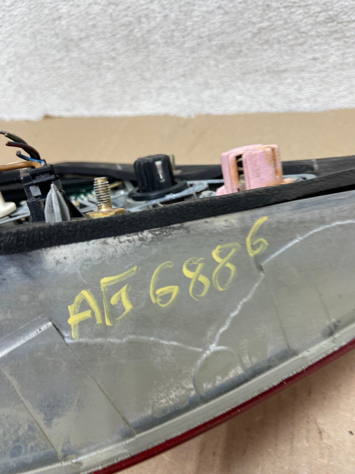 2003 to 2006 Mercedes-Benz S-Class Tail Light Right Passenger Side AG6886 LK10
