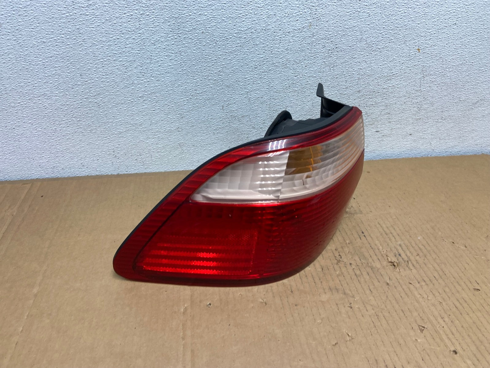 1998 to 2000 Honda Accord Sedan Tail light Left Driver LH Side AD0806 LK2