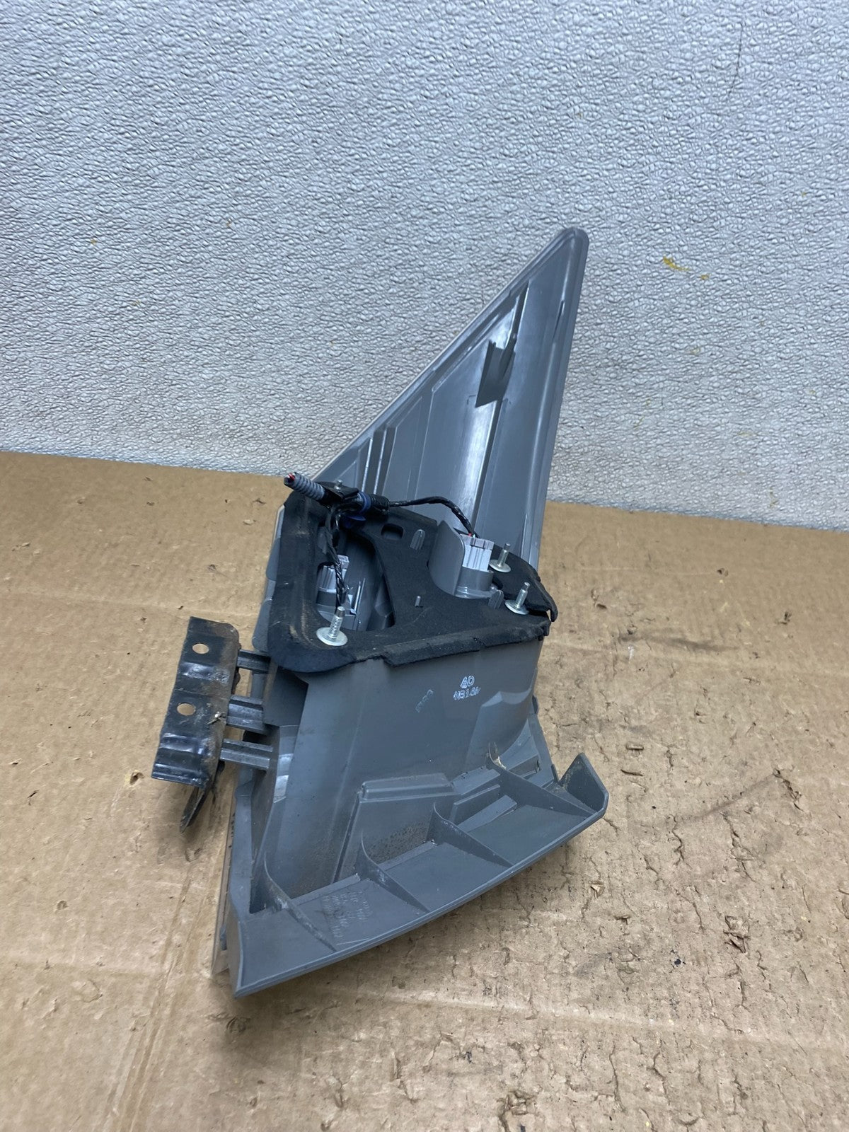 2008 to 2012 Honda Accord Sedan Tail light Right Passenger RH Side Z1130 DW5