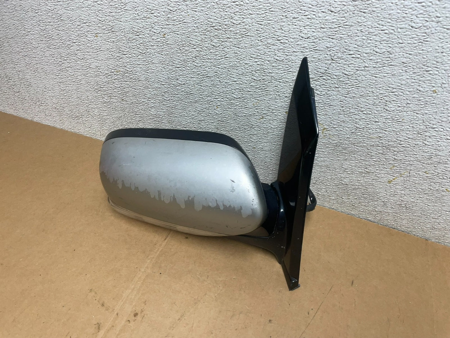 2006 to 2007 Subaru B9 Tribeca Right Passenger Door Turn Signal Mirror Q6557 DG1
