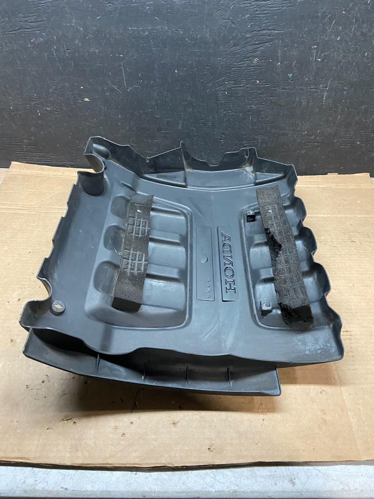 2005 to 2007 Honda Odyssey Black Engine Cover OEM 3.5L No # i2983 DG17