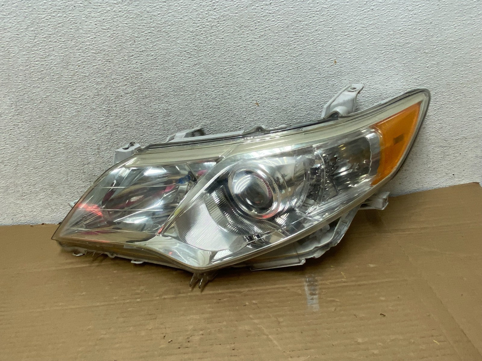 2012 2013 2014 Toyota Camry Left Driver LH Halogen Headlight AG8958 DW0