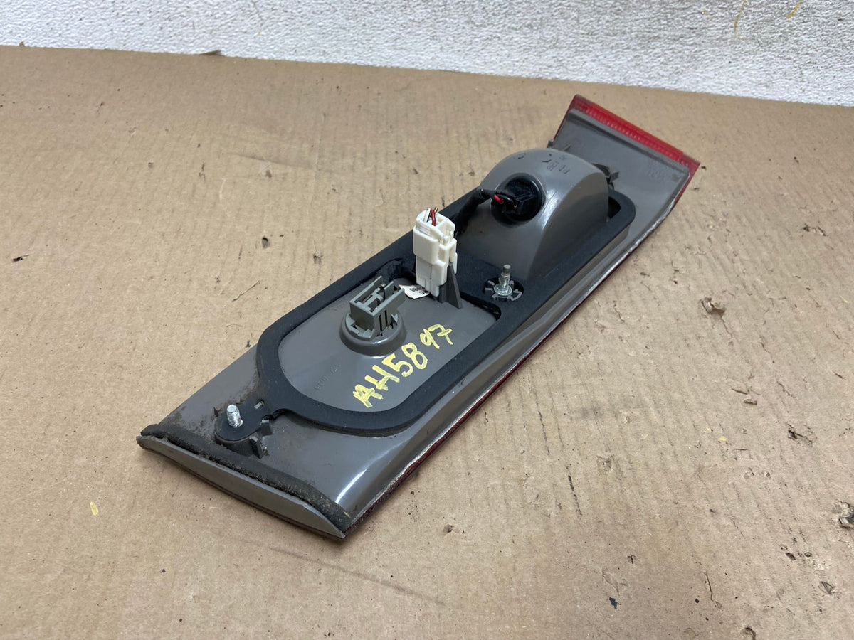 1997 1998 1999 Toyota Camry Tail Light Inner Right Passenger AH5897 LK4