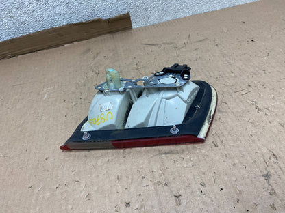 1998-2003 Mercedes Benz CLK Inner Right Passenger RH Tail Light Lamp U8706 DW5
