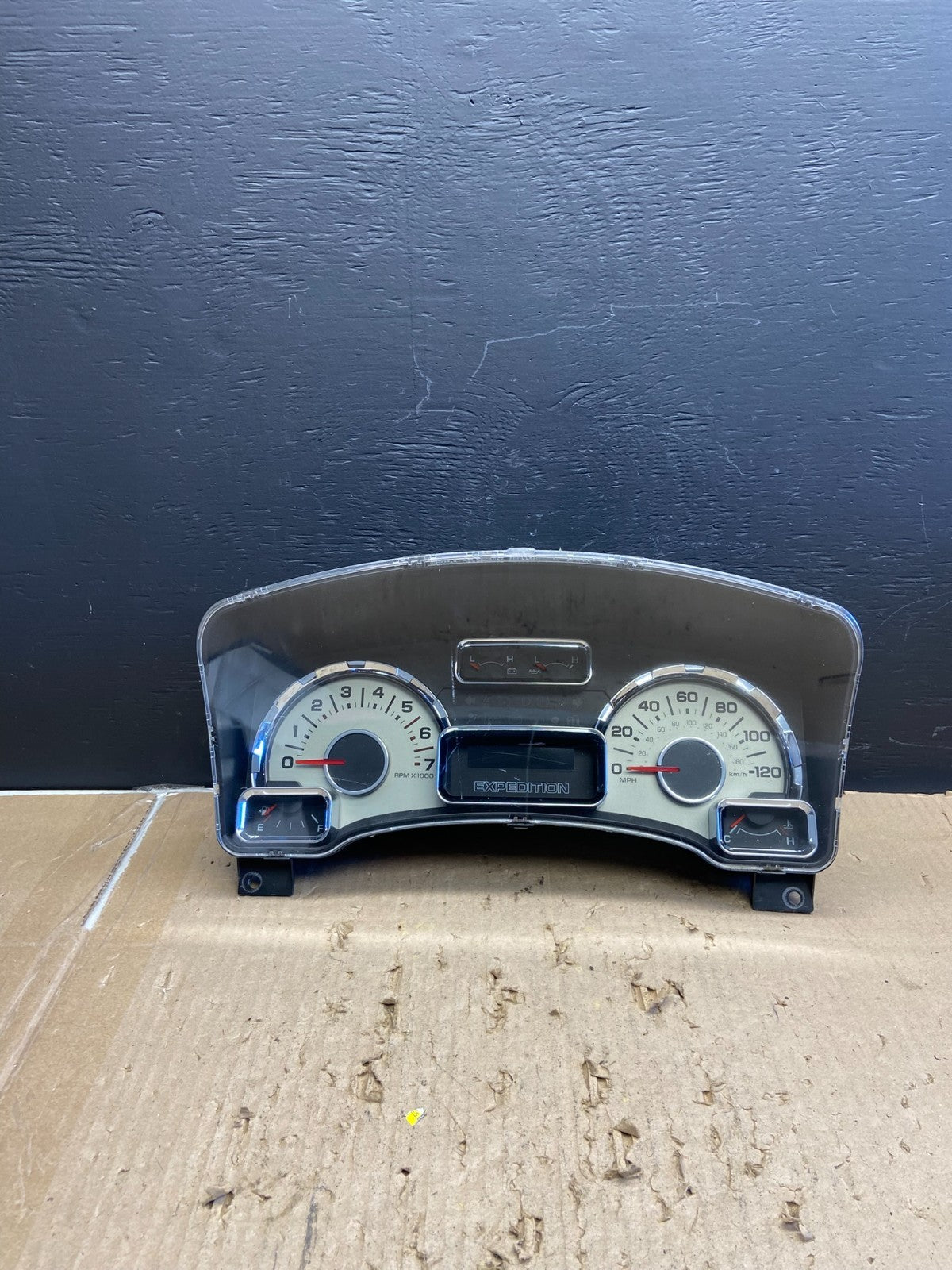 2007 2008 Ford Expedition Speedometer Cluster Gauge ab5770 DG0
