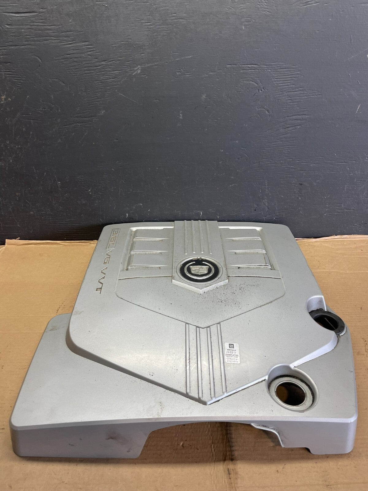 2004 to 2007  Cadillac CTS 3.6L Plastic Engine Cover Shield E4005 PS0