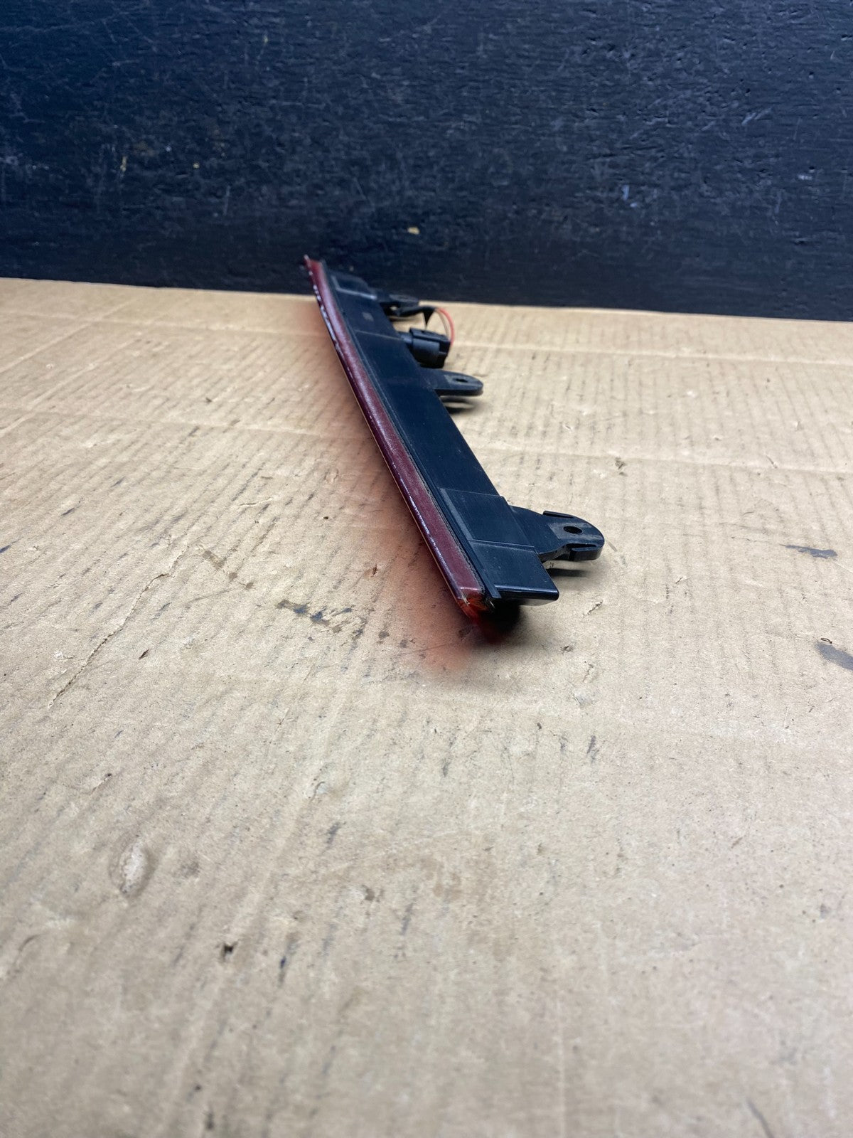 2007 to 2015 AUDI Q7 Rear Spoiler 3RD Third Brake Light AD5101 DG2