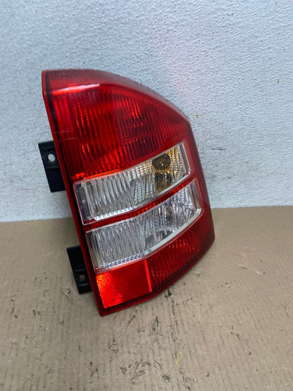 2007 2008 2009 2010 Jeep Compass Right Passenger Rh Tail Light AF5912 LK2