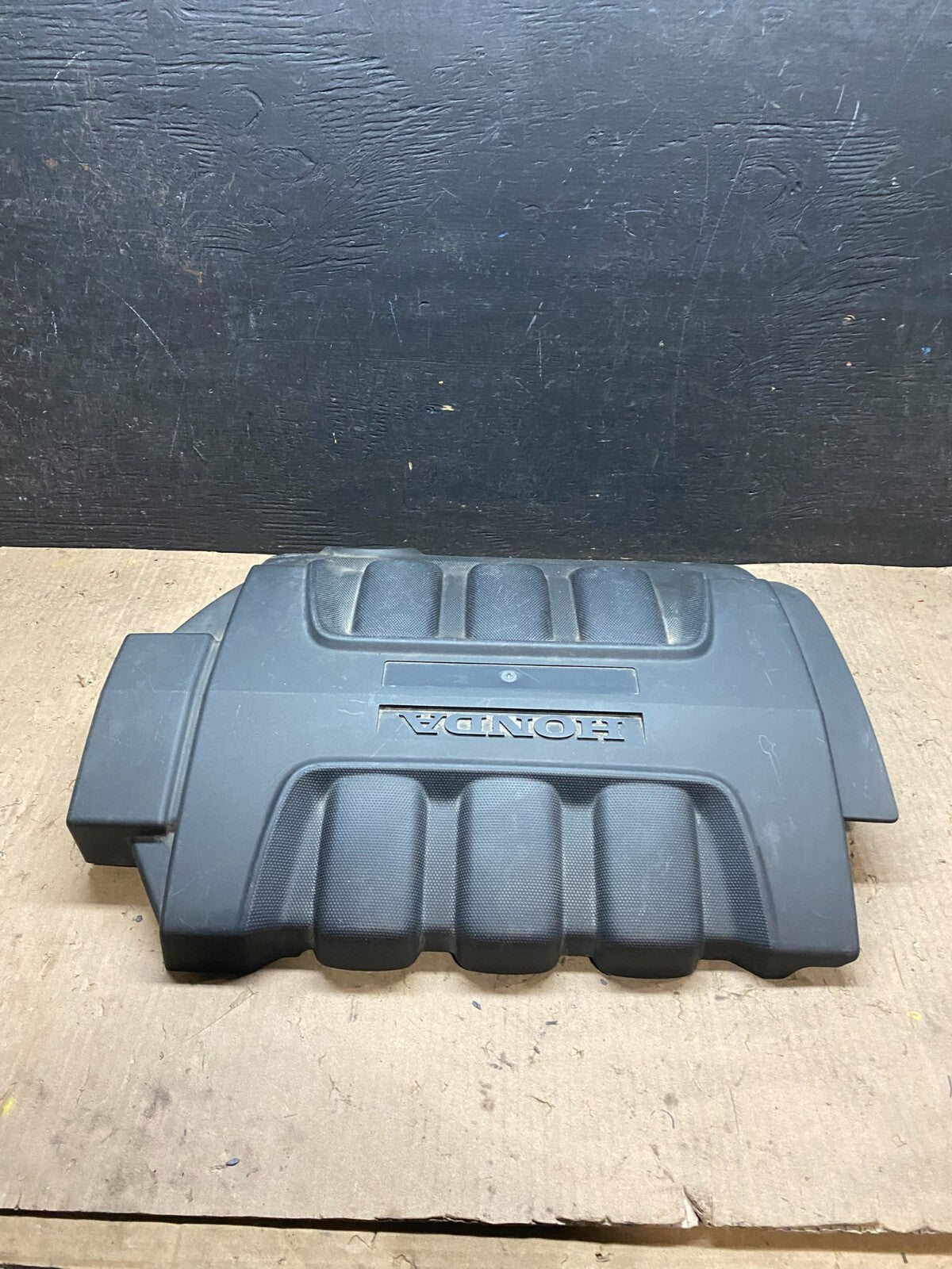 2005 to 2007 Honda Odyssey Black Engine Cover OEM j1269 DG0