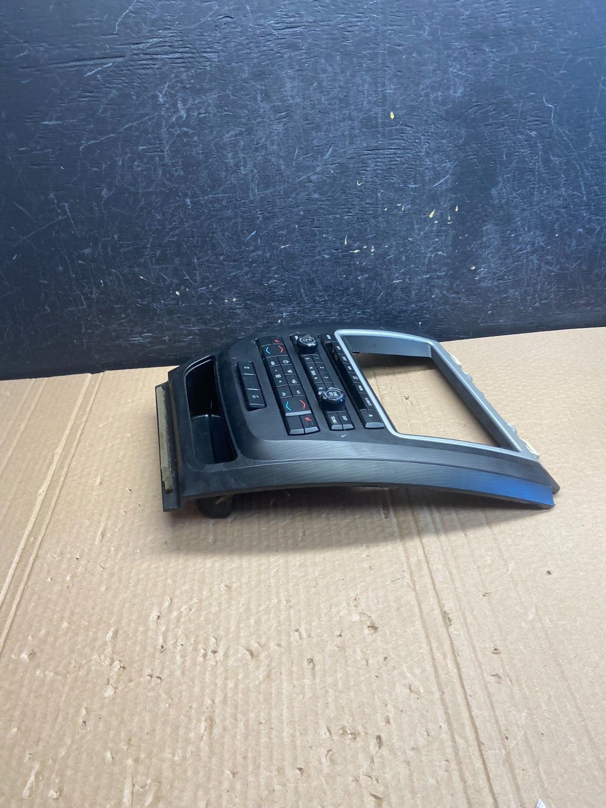2010 to 2012 Ford Fusion Radio Climate Control A/C Control AF6204 DG2