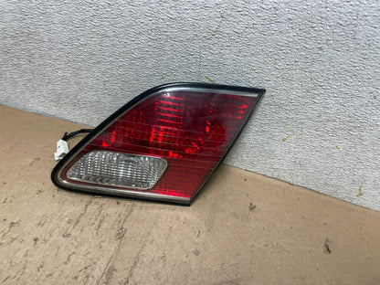 2002 2003 2004 Lexus Es300 Es330 Right Passenger Inner Tail Light Oem Q4927 DW1