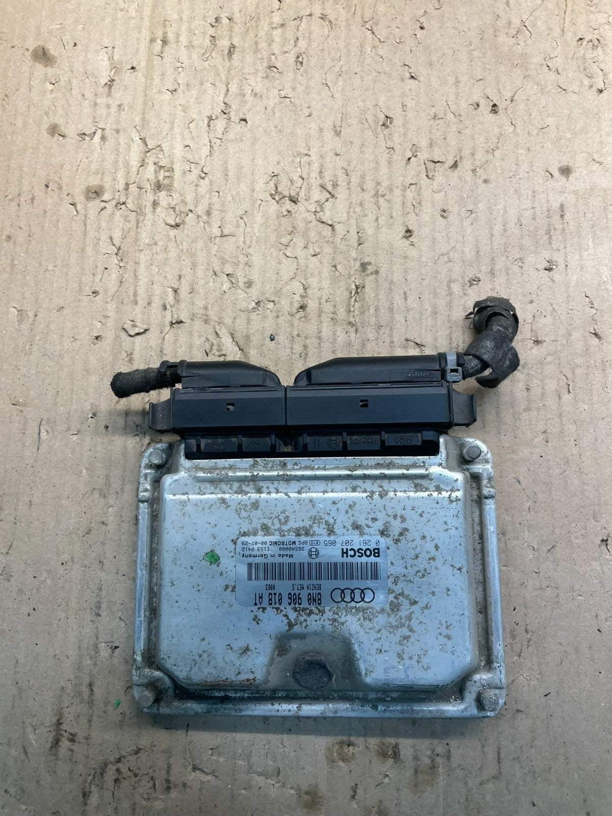 2000 to 2001 Audi TT 1.8L Turbo Engine Computer Ecu Pcm Ecm Pcu Oem OEM x0966 DG0