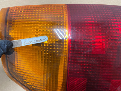 2002 to 2009 Gmc Envoy Left Driver Lh Side Tail Light AH3092 DW4