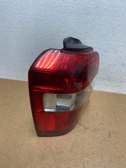 2004-2007 Toyota Highlander Left Driver LH Side Tail Light AD6160 LK2