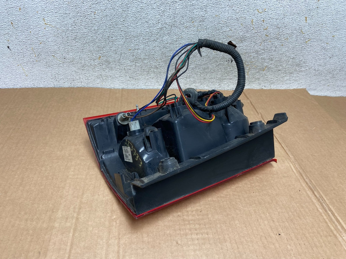 2009 to 2015 Honda Pilot Right Passenger Rh Side Tail light AI3733 DW5