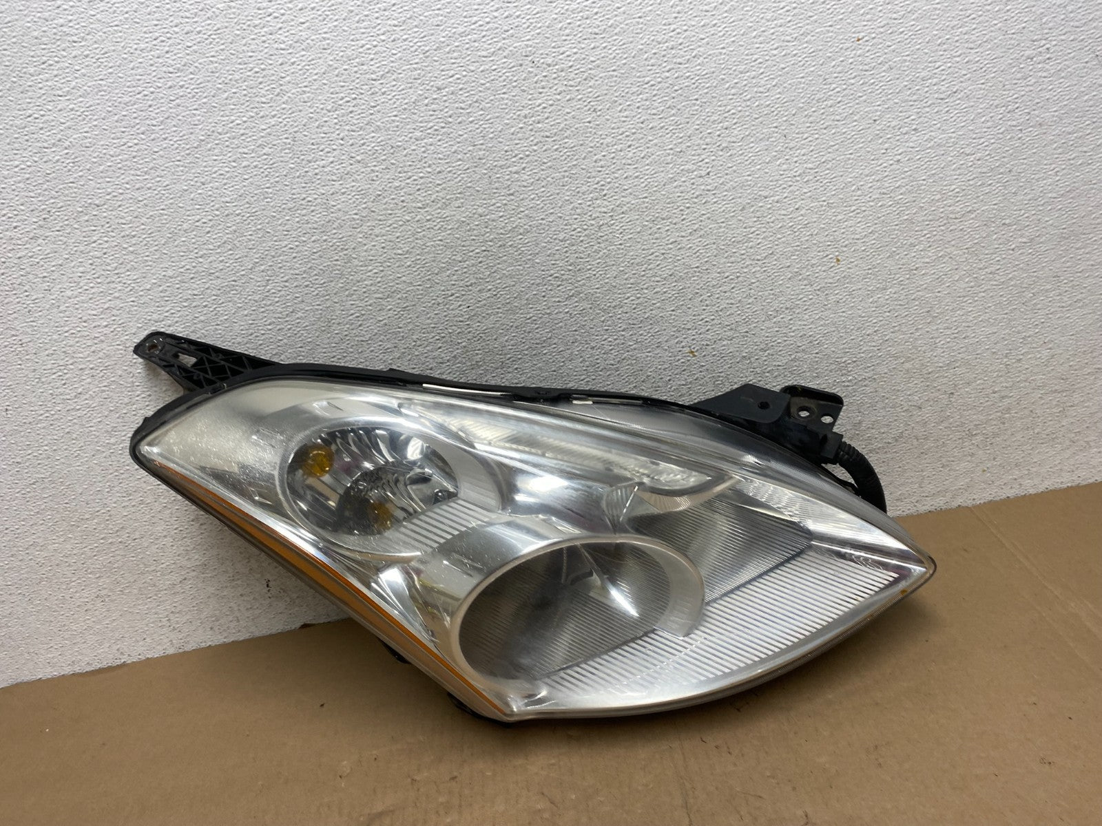 Sedan 2010 2011 2012 Nissan Altima Headlight Right Passenger Rh AG4615 DW0