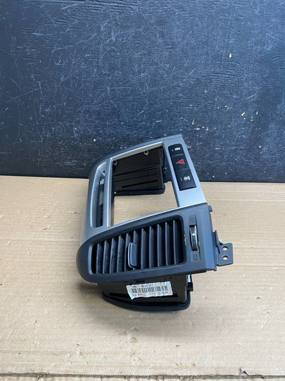 2007 to 2009 Hyundai Santa Fe Center Dashboard Radio Bezel Trim AG0166 DG1