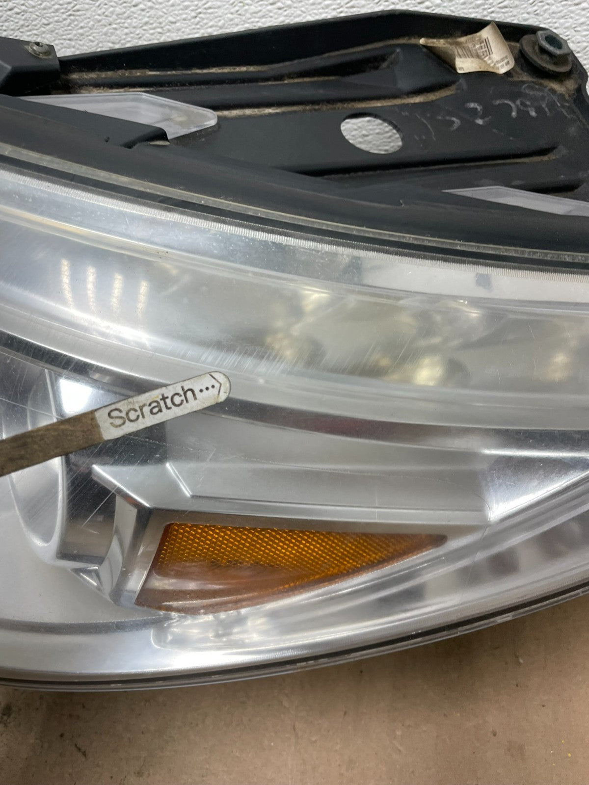 2013-2017 Buick Enclave Left Driver Headlight Xenon Hid One Ballast OEM Q5063 DW5