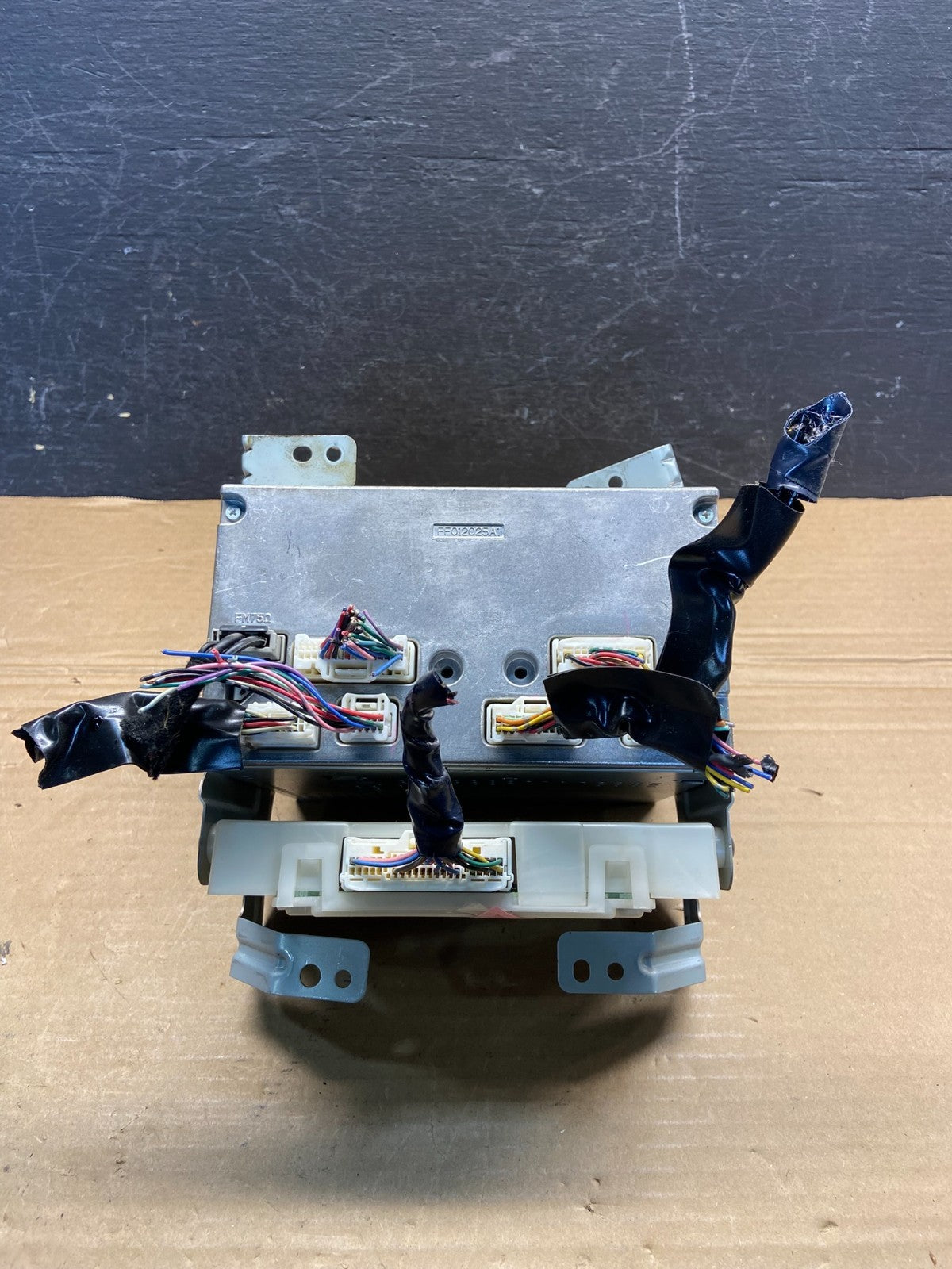 2009-2012 Nissan Murano AM FM CD Player Radio Receiver AE4615 DG5