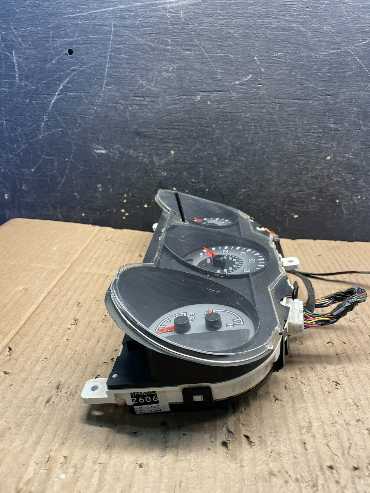 2002-2003 Nissan Pathfinder Xterra Cluster Speedometer Instrument OEM S2350 DG2