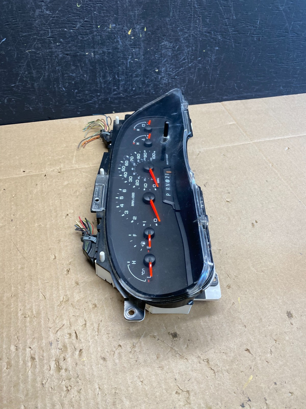 2006 Ford E350 Gauge Speedometer Cluster AC6392 DG1