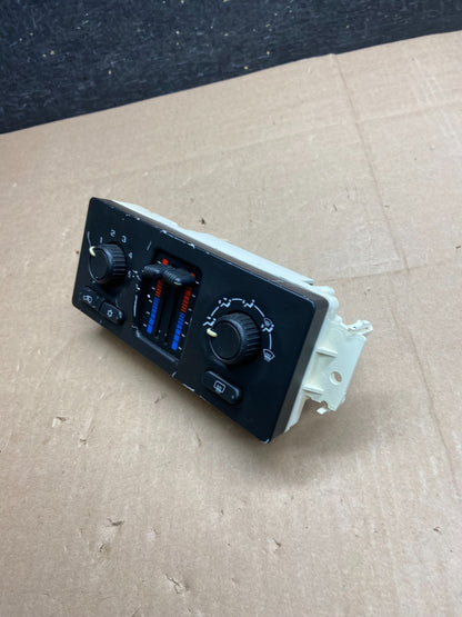 2003 to 2006 Chevrolet Silverado HVAC Heater Climate Control Module AI3175 DG5