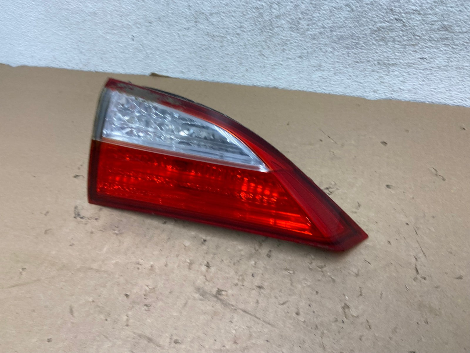 2011 2012 2013 Hyundai Elantra Inner Tail Light Right Passenger AG4244 LK1
