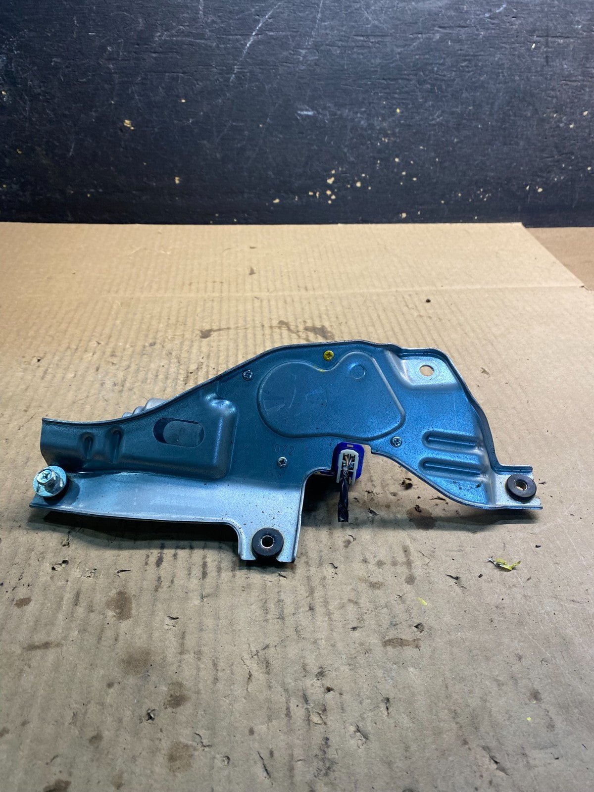 2009 to 2013 Subaru Forester Rear Windshield Washer Wiper Motor Z4762 PS5