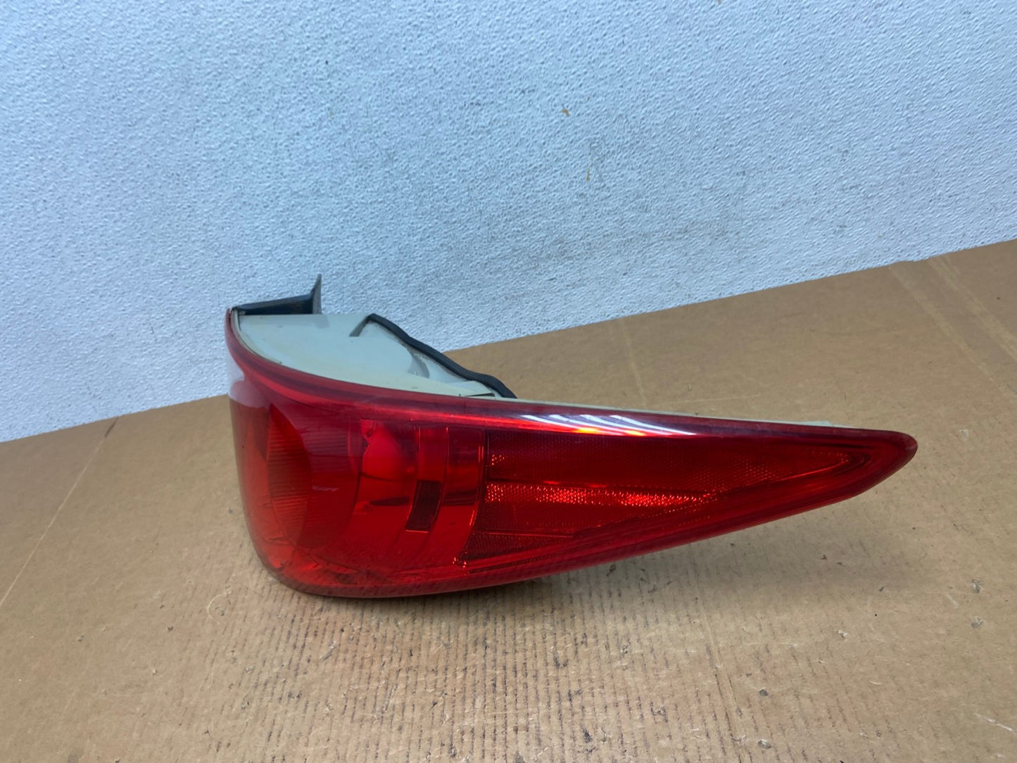 2011 2012 2013 Hyundai Sonata Right Passenger RH Tail Light AE0481 LK1
